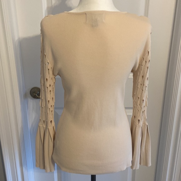 Beautiful Cream Guillaume Lightweight Knit Top with Flared Tulip Sleeves. Small - Picture 5 of 8